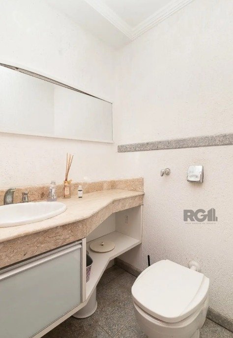 Casa para alugar com 5 quartos, 304m² - Foto 16