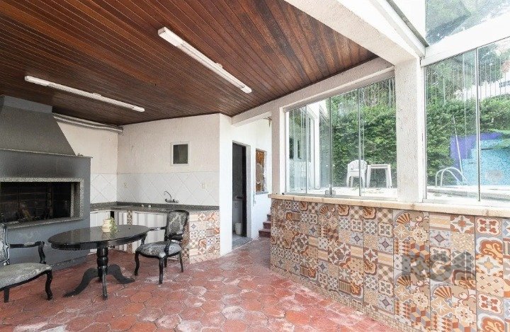Casa para alugar com 5 quartos, 304m² - Foto 17