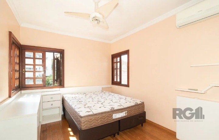 Casa para alugar com 5 quartos, 304m² - Foto 12