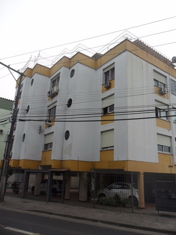 Apartamento com 65m², 2 dormitórios, 1 vaga no bairro Cristal em Porto Alegre para Comprar