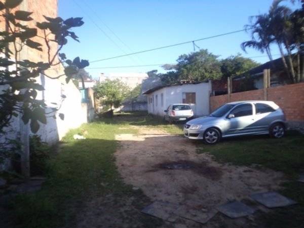 Terreno com 615m² no bairro Tristeza em Porto Alegre para Comprar