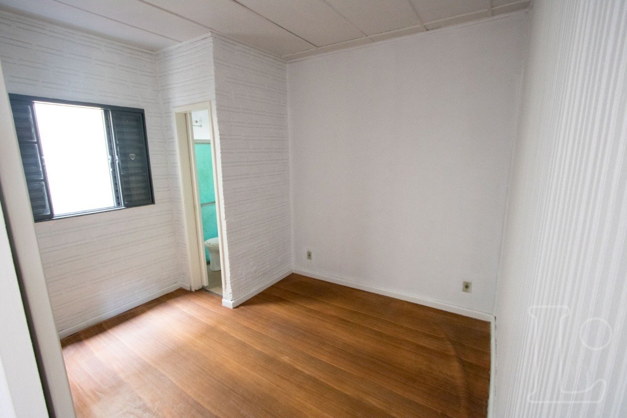 Casa para alugar com 2 quartos, 44m² - Foto 2