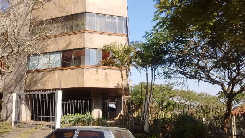 Apartamento com 263m², 3 dormitórios, 1 suíte, 2 vagas no bairro Cristal em Porto Alegre para Comprar
