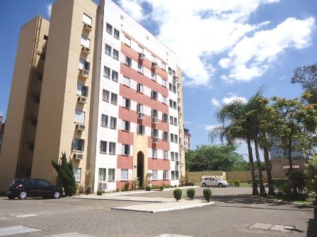 Apartamento com 63m², 3 dormitórios, 1 vaga no bairro São Sebastião em Porto Alegre para Comprar