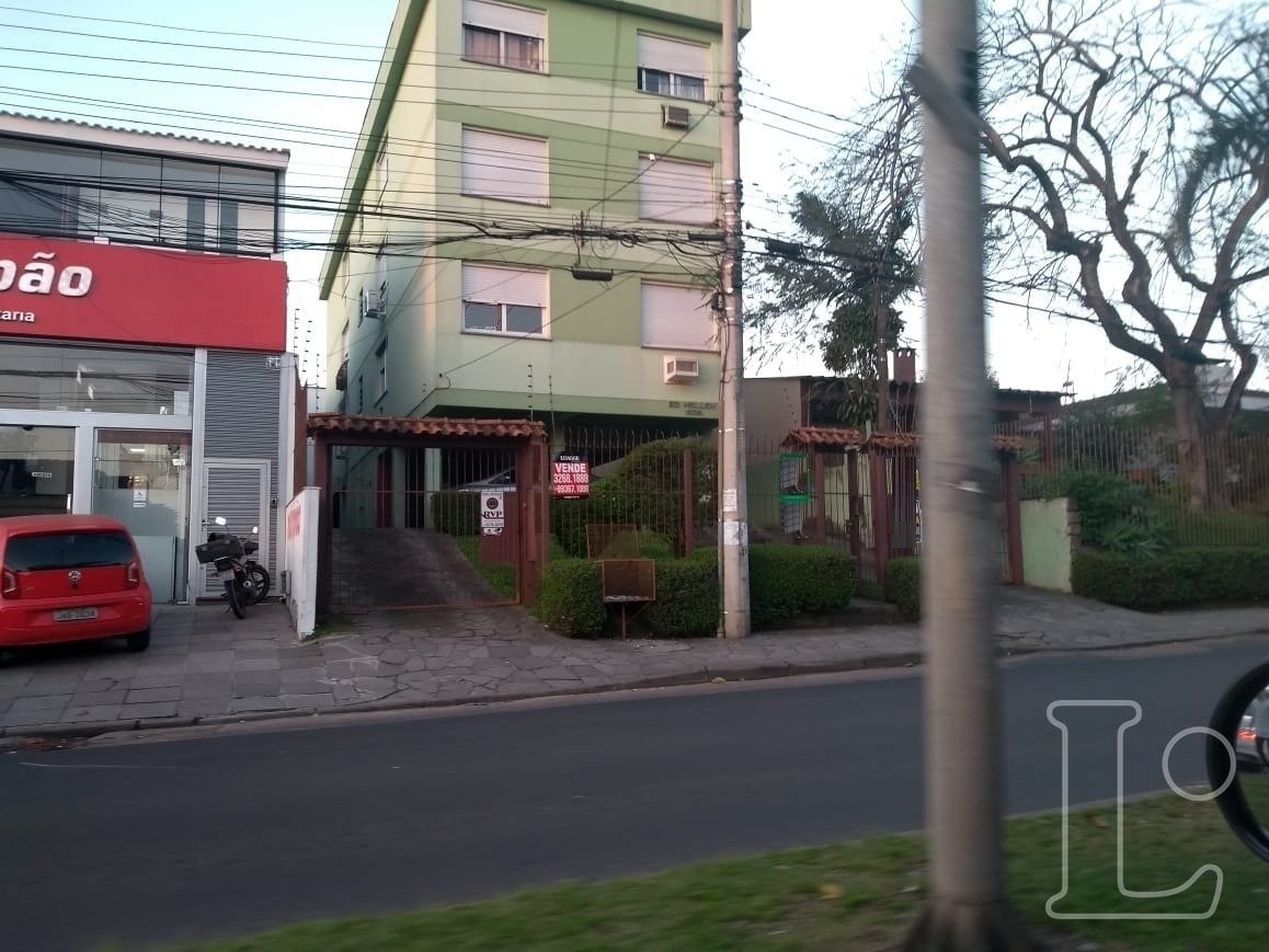 Apartamento com 106m², 2 dormitórios, 1 vaga no bairro Cristal em Porto Alegre para Comprar