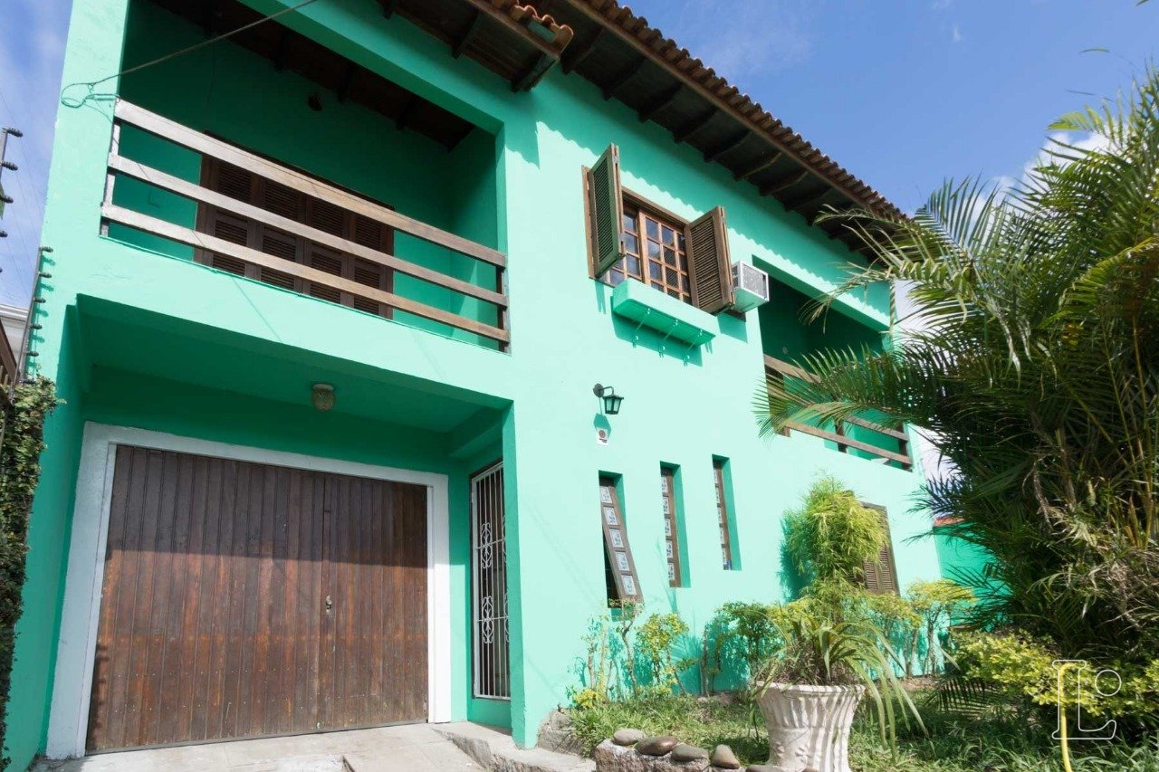 Casa para alugar com 4 quartos, 262m² - Foto 2