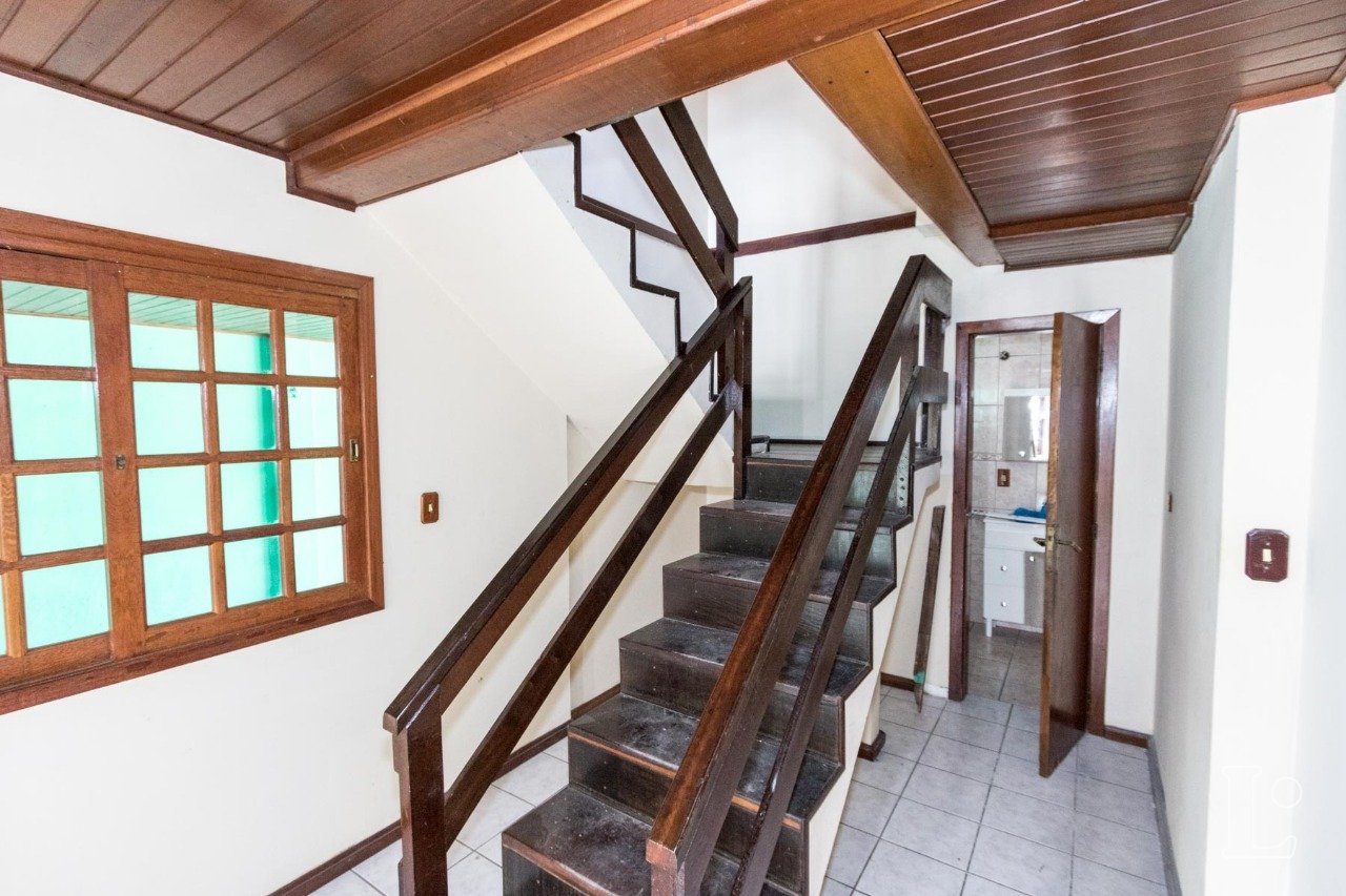 Casa para alugar com 4 quartos, 262m² - Foto 15