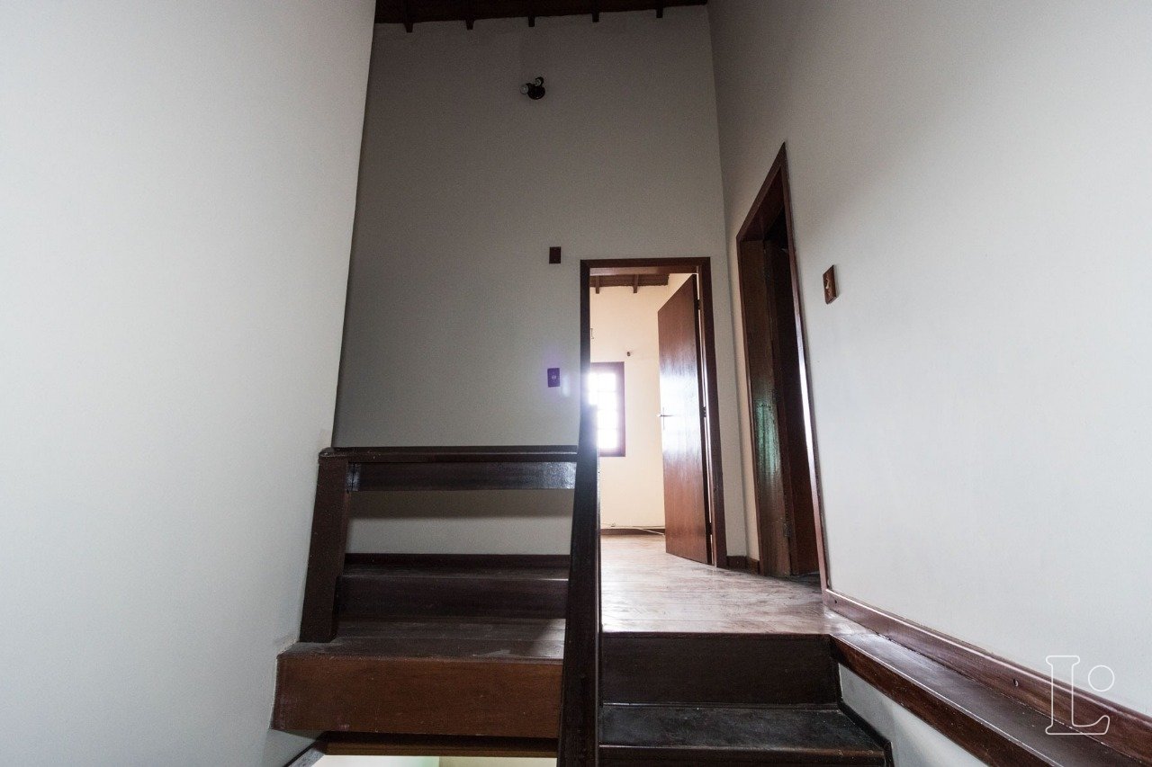 Casa para alugar com 4 quartos, 262m² - Foto 16