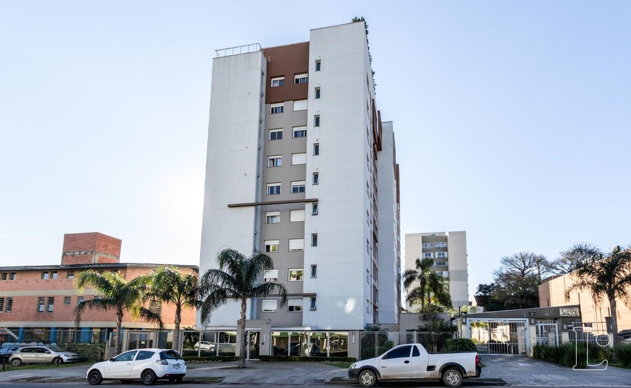 Apartamento com 73m², 2 dormitórios, 1 suíte, 1 vaga no bairro Tristeza em Porto Alegre para Comprar