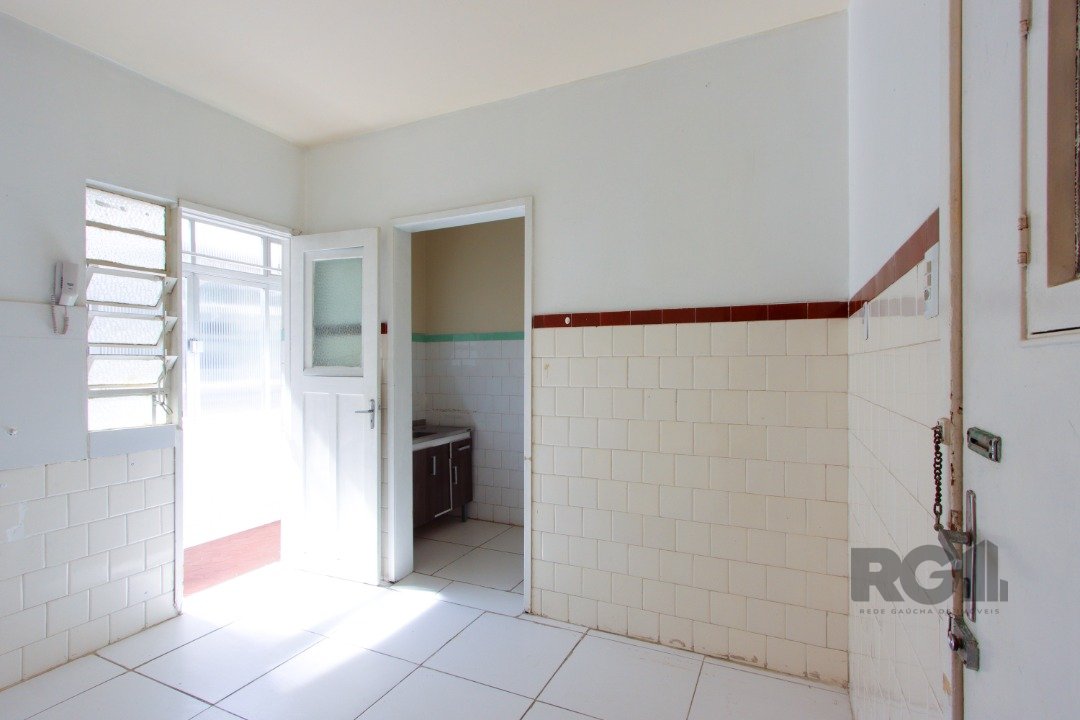 Apartamento à venda com 2 quartos, 68m² - Foto 4