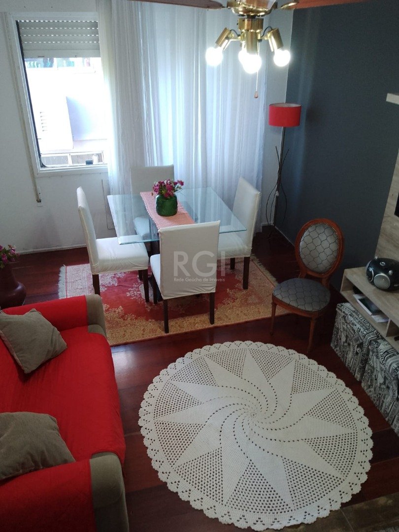Apartamento com 53m², 1 dormitório no bairro Santana em Porto Alegre para Comprar