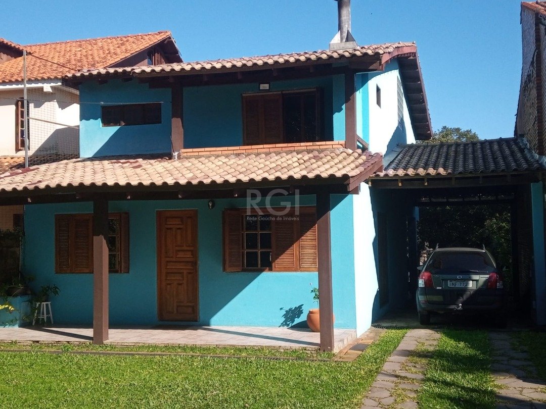 Casa com 260m², 3 dormitórios, 1 suíte, 4 vagas no bairro Aberta Dos Morros em Porto Alegre para Comprar
