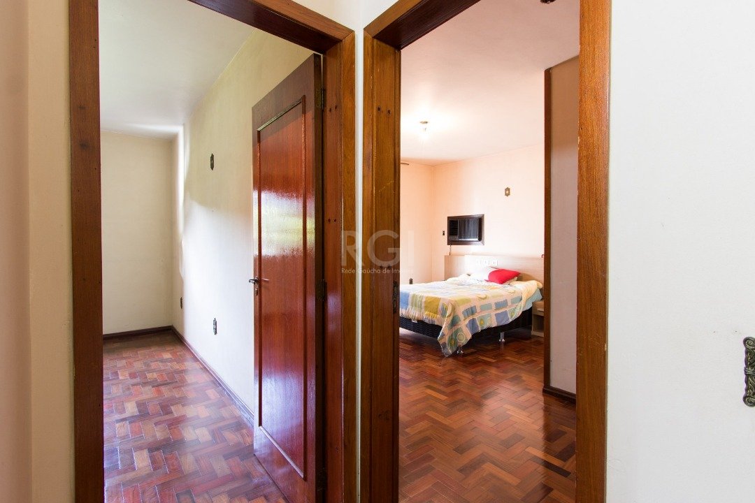 Casa para alugar com 4 quartos, 301m² - Foto 17