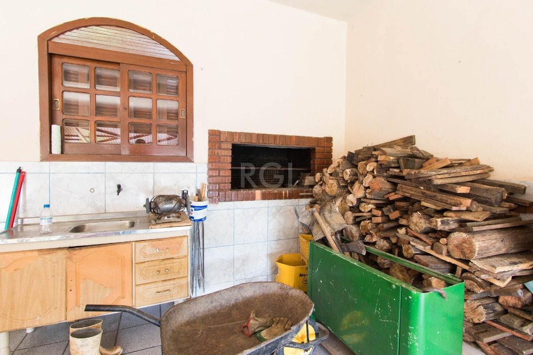 Casa para alugar com 4 quartos, 301m² - Foto 34