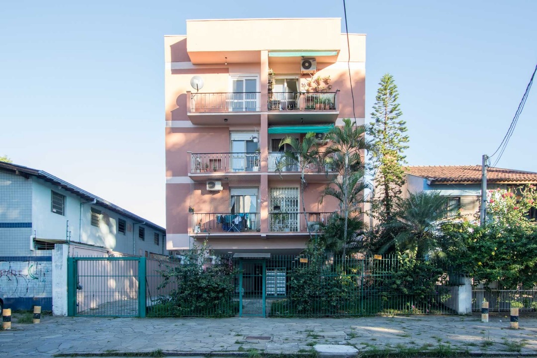 Apartamento com 70m², 2 dormitórios, 1 vaga no bairro Tristeza em Porto Alegre para Comprar