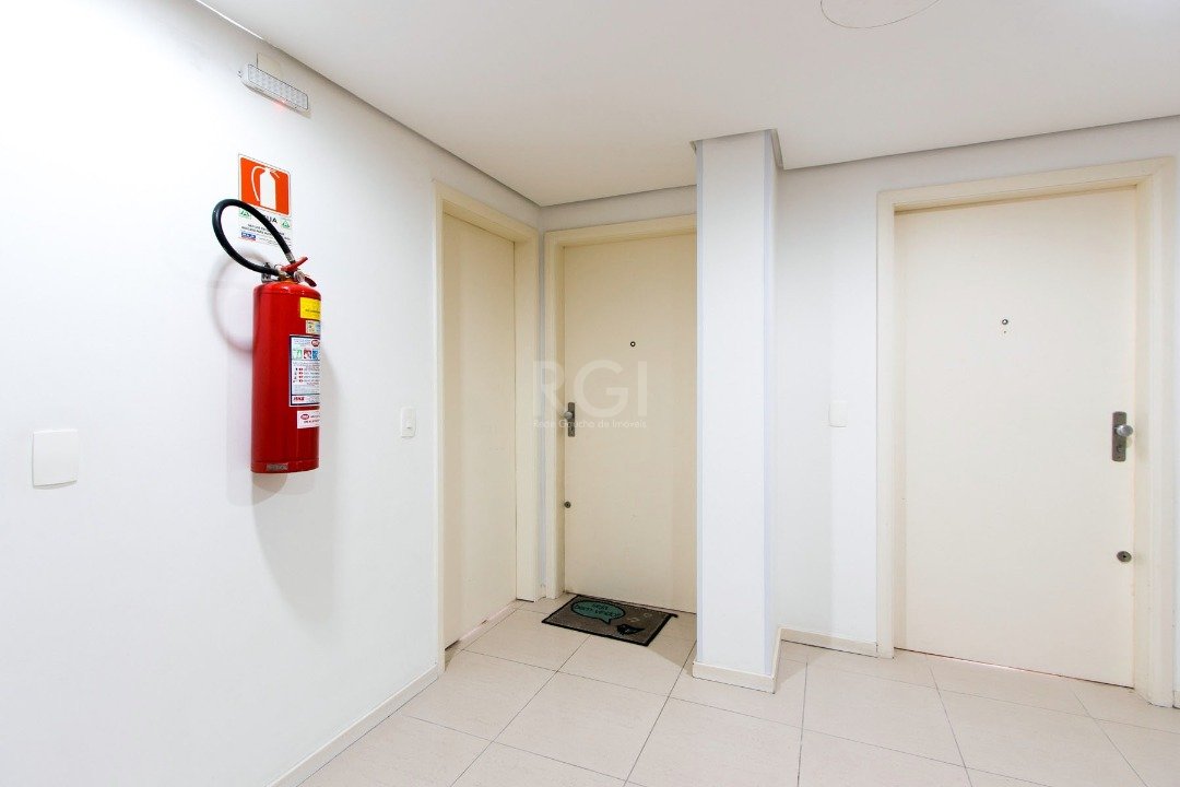 Apartamento para alugar com 2 quartos, 83m² - Foto 6