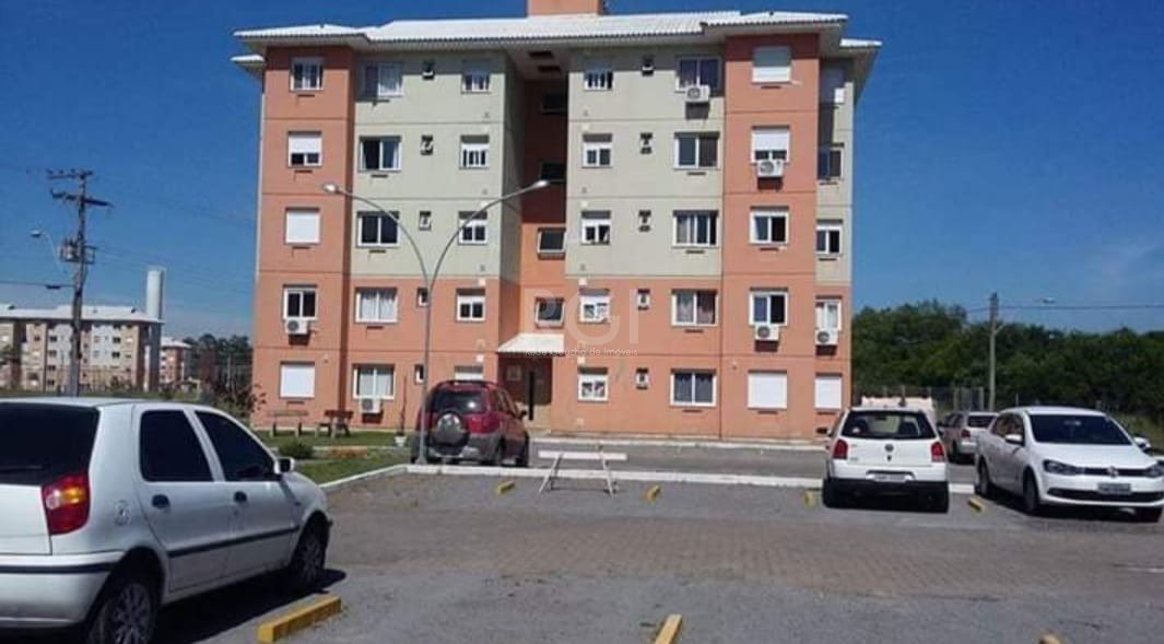 Apartamento com 50m², 2 dormitórios, 1 vaga no bairro Restinga em Porto Alegre para Comprar