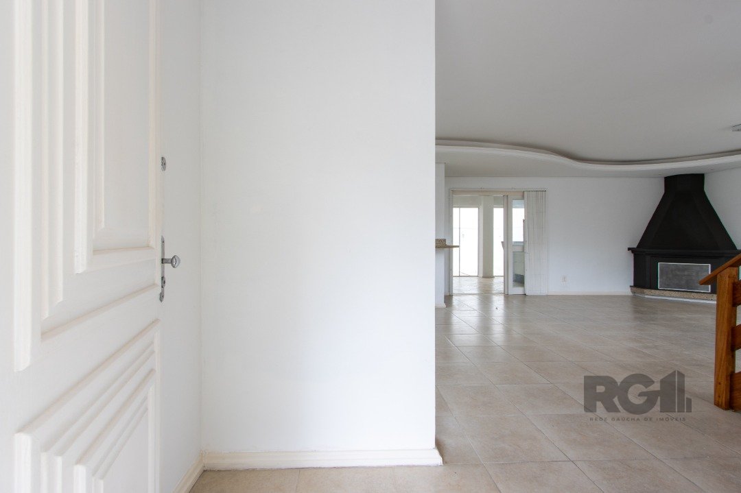 Casa à venda com 3 quartos, 259m² - Foto 7