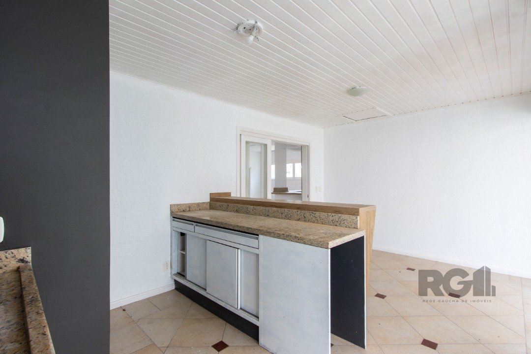 Casa à venda com 3 quartos, 259m² - Foto 18