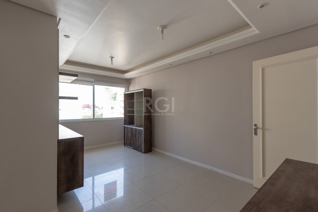 Apartamento à venda com 3 quartos, 65m² - Foto 2