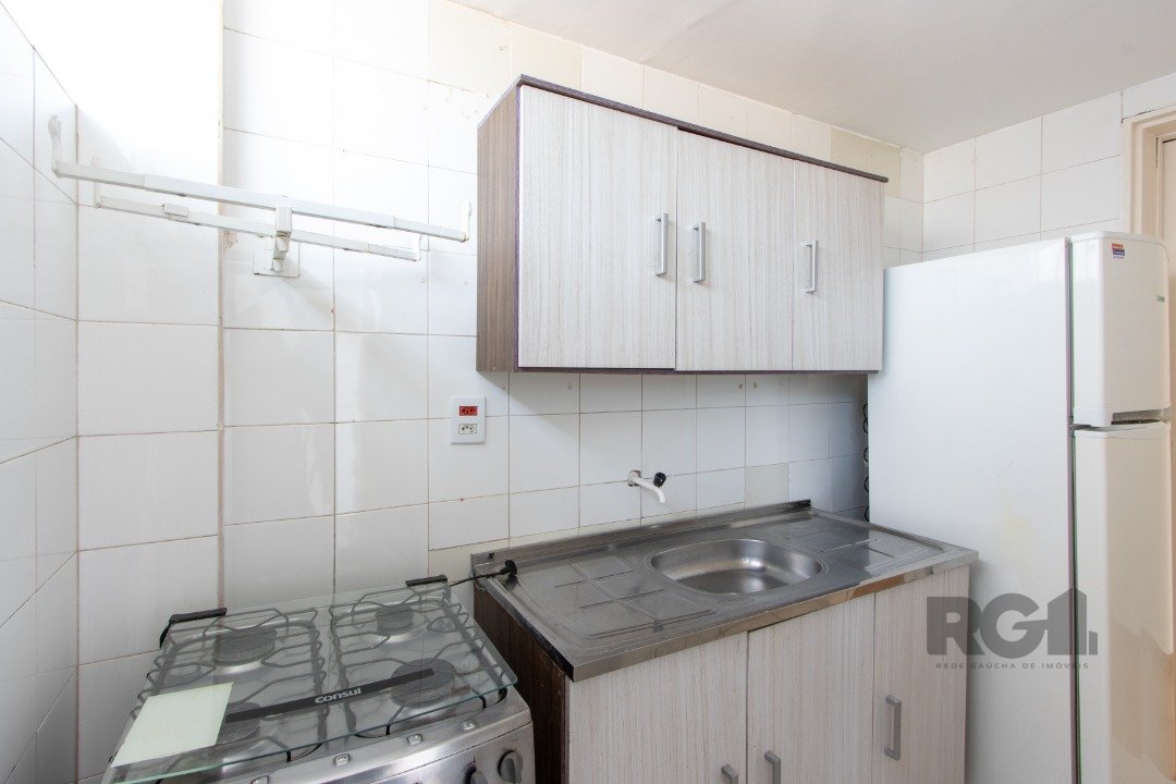 Apartamento para alugar com 1 quarto, 37m² - Foto 11