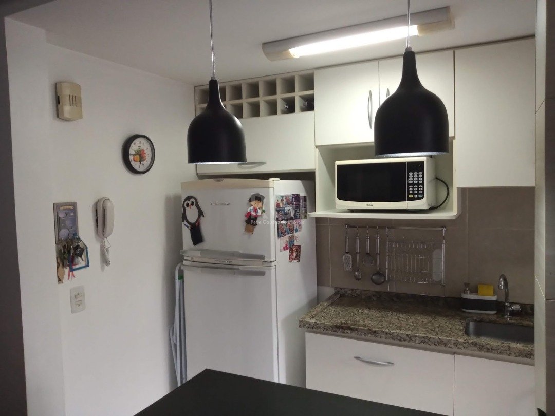 Apartamento à venda com 2 quartos, 61m² - Foto 17