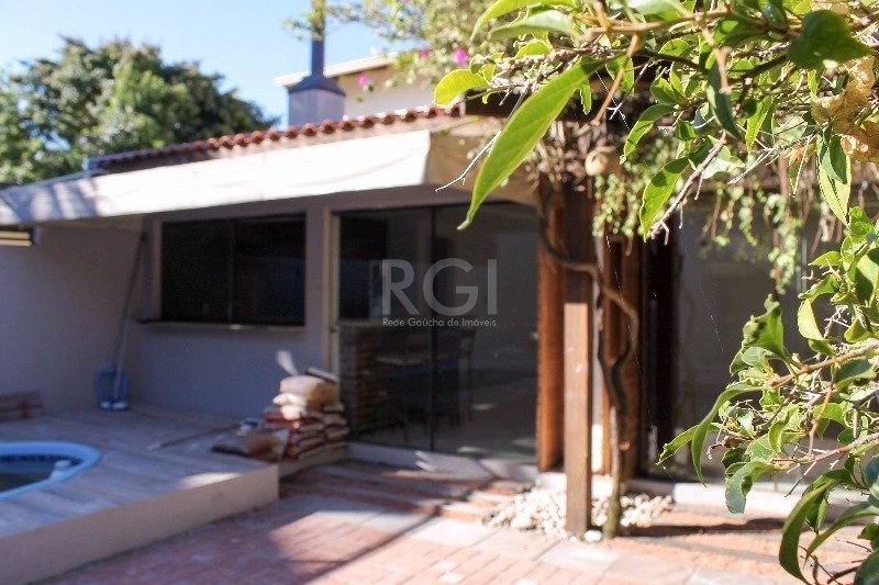 Casa para alugar com 4 quartos, 349m² - Foto 23