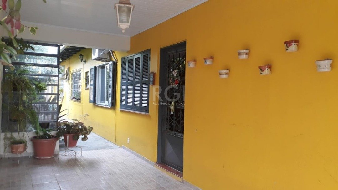 Casa à venda com 5 quartos, 188m² - Foto 10