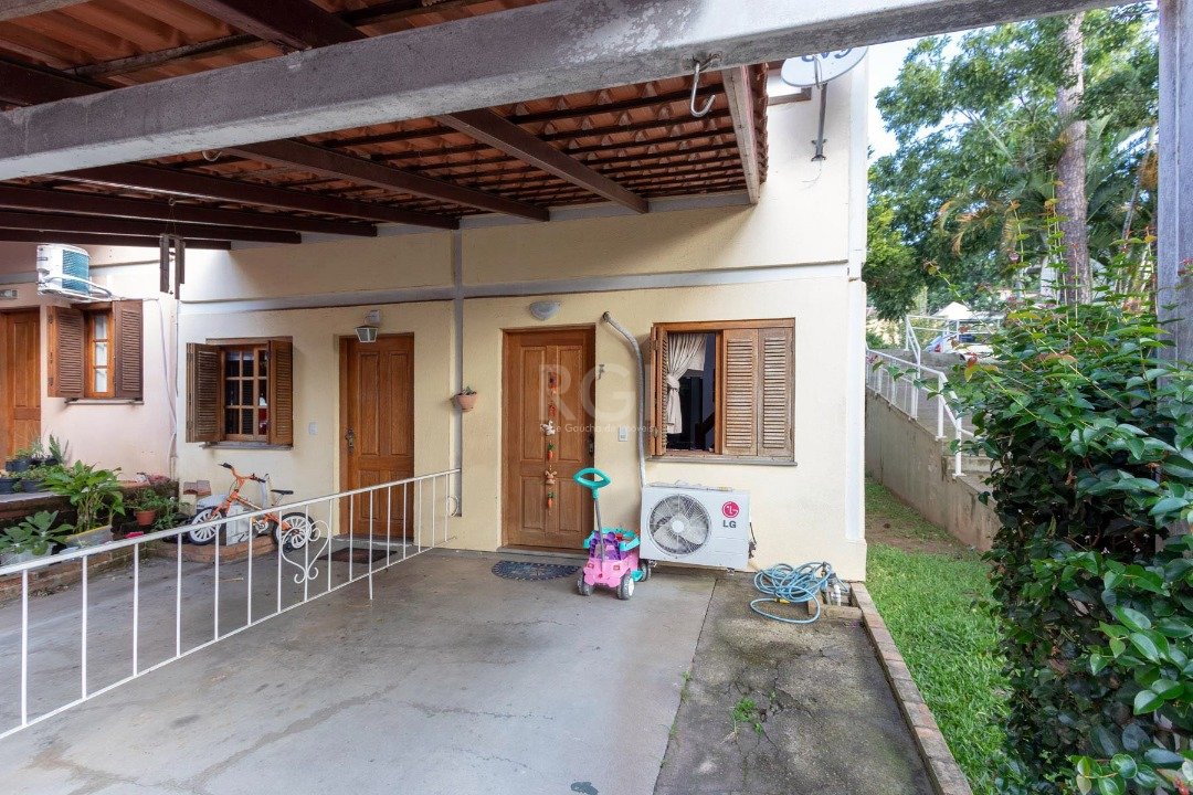 Casa de Condomínio à venda com 3 quartos, 95m² - Foto 2