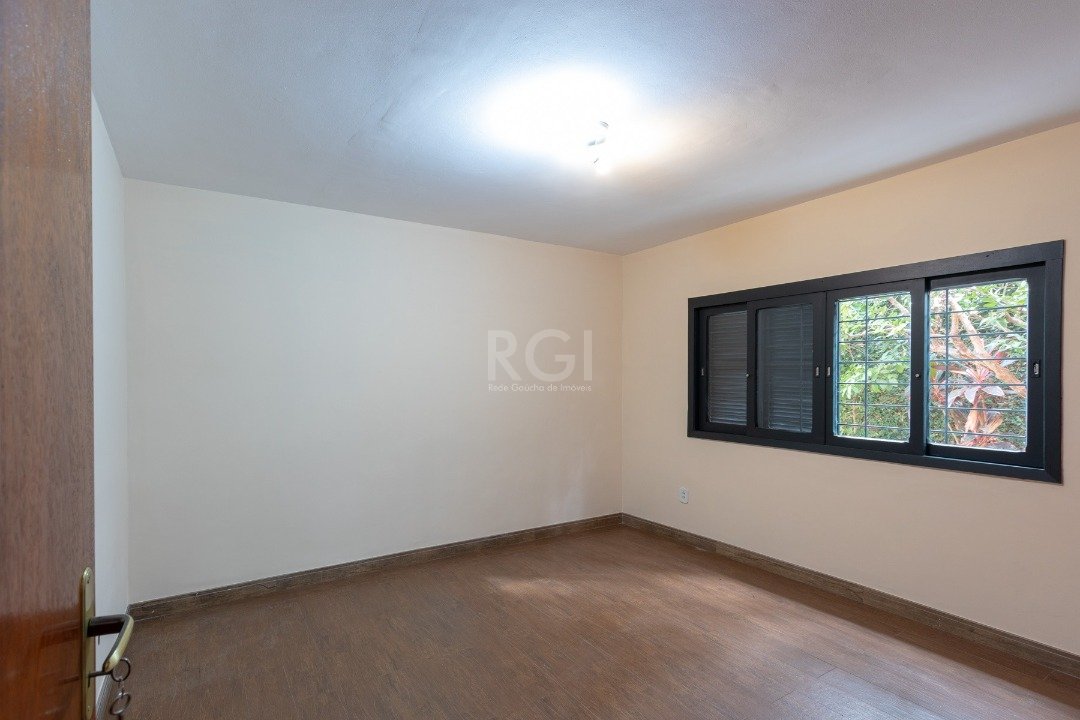 Casa para alugar com 4 quartos, 245m² - Foto 14