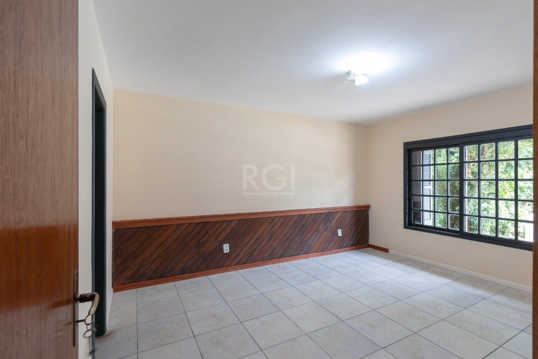 Casa para alugar com 4 quartos, 245m² - Foto 16