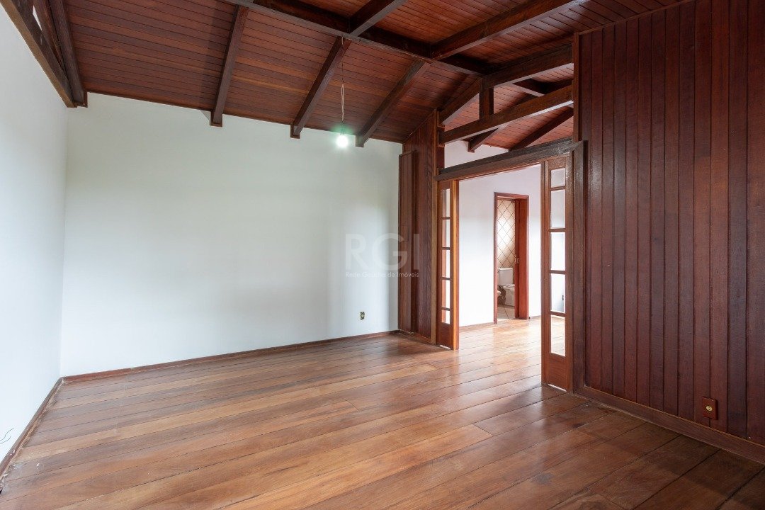 Casa para alugar com 4 quartos, 245m² - Foto 26