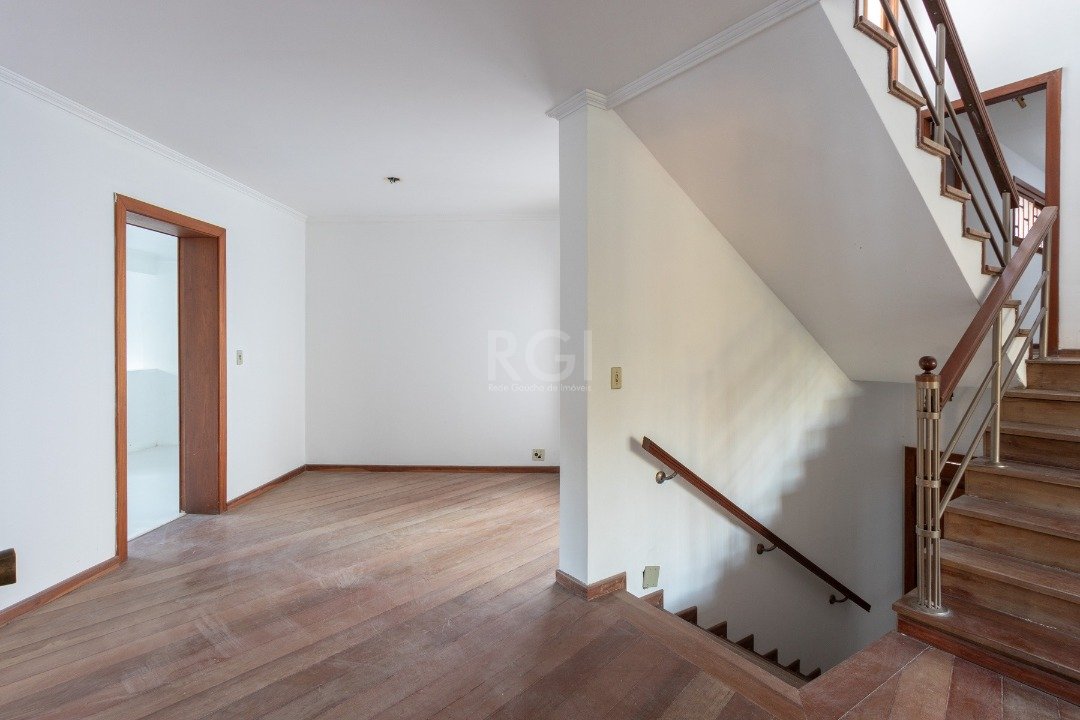 Casa à venda com 4 quartos, 558m² - Foto 13