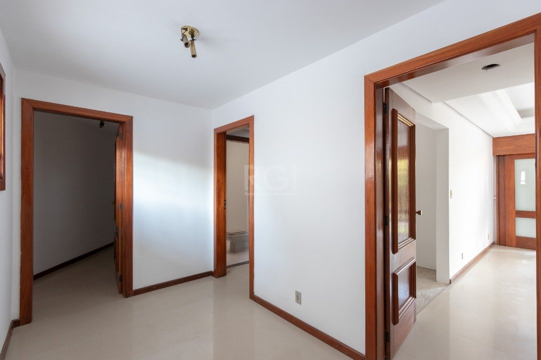 Casa à venda com 4 quartos, 558m² - Foto 22