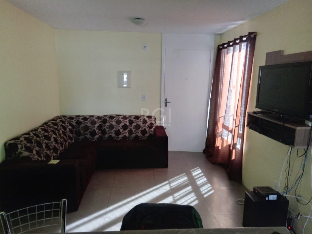Apartamento com 45m², 2 dormitórios, 10 vagas no bairro Agronomia em Porto Alegre para Comprar