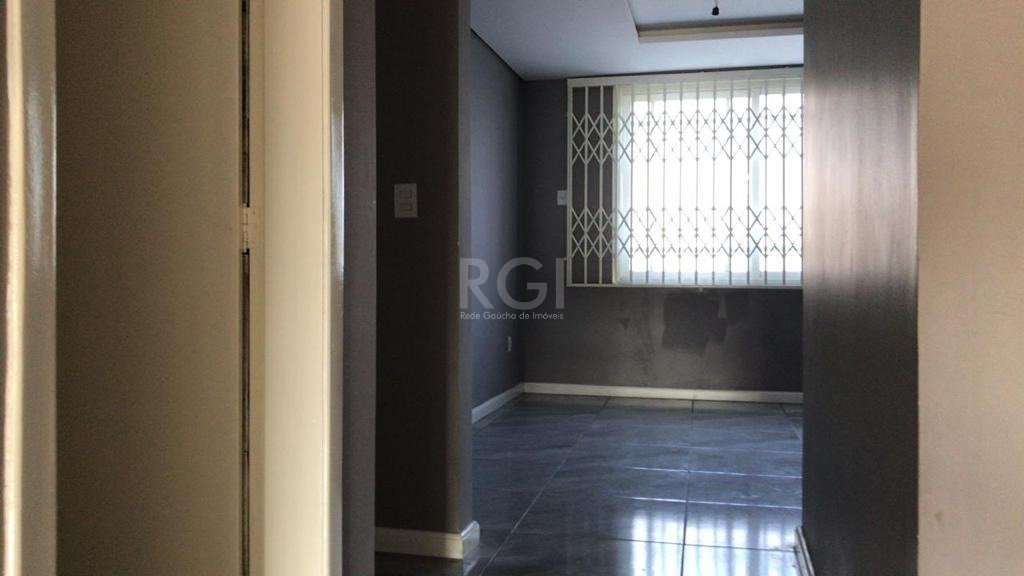 Casa à venda com 4 quartos, 268m² - Foto 3