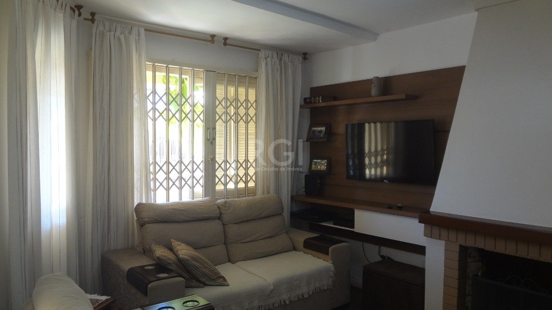 Casa à venda com 3 quartos, 185m² - Foto 4