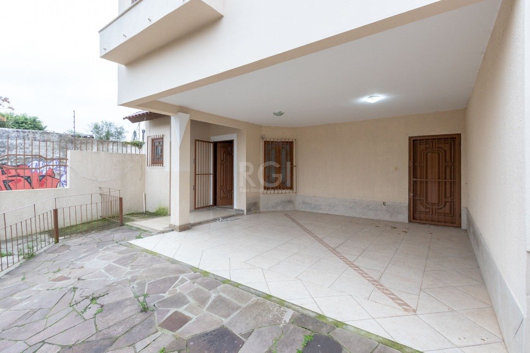 Casa à venda com 3 quartos, 172m² - Foto 2