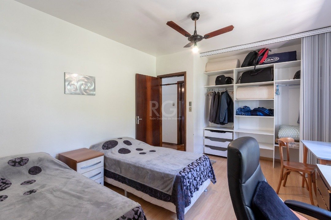 Casa à venda com 3 quartos, 217m² - Foto 20