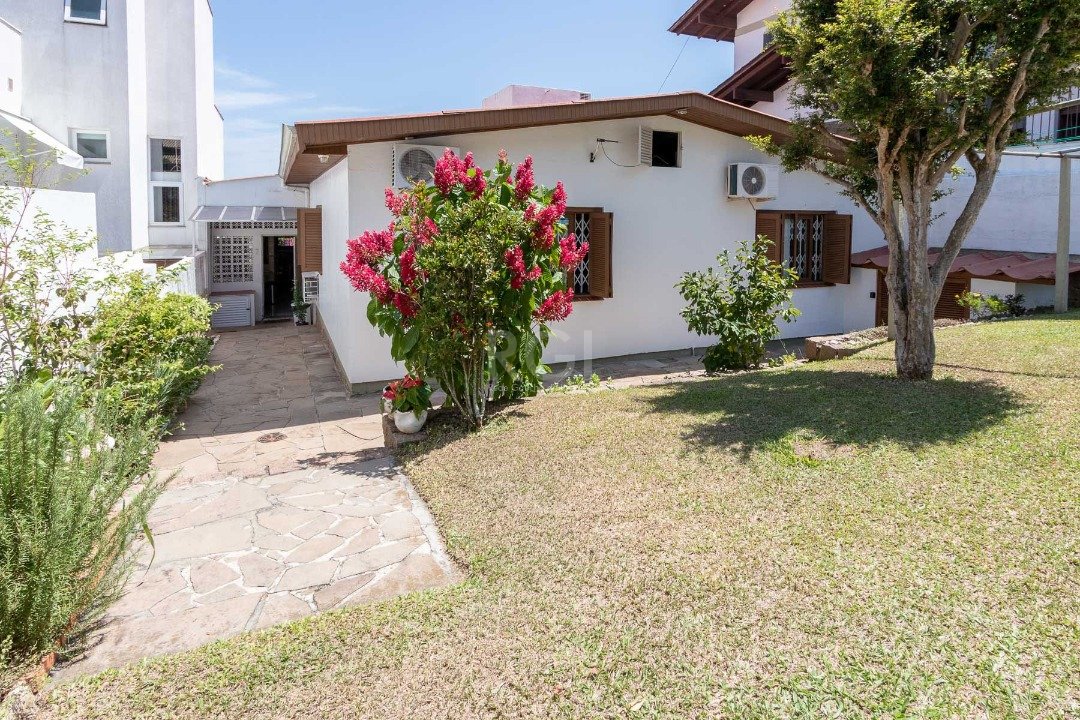 Casa à venda com 3 quartos, 217m² - Foto 44