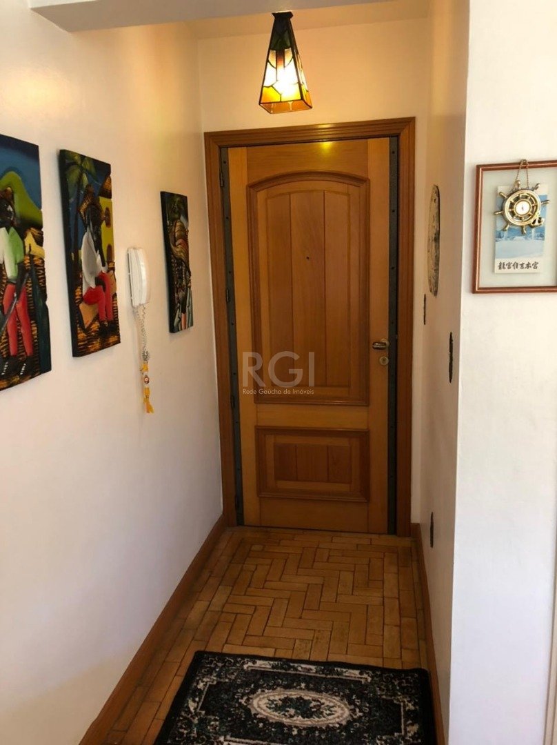 Apartamento à venda com 3 quartos, 106m² - Foto 2