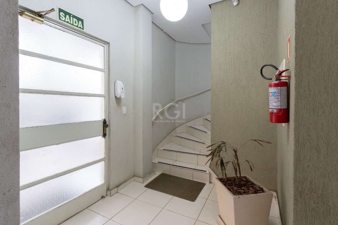 Apartamento à venda com 1 quarto, 30m² - Foto 3