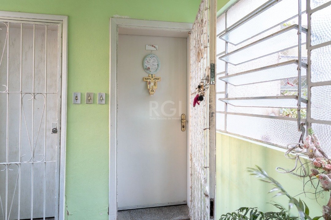 Apartamento à venda com 2 quartos, 61m² - Foto 2