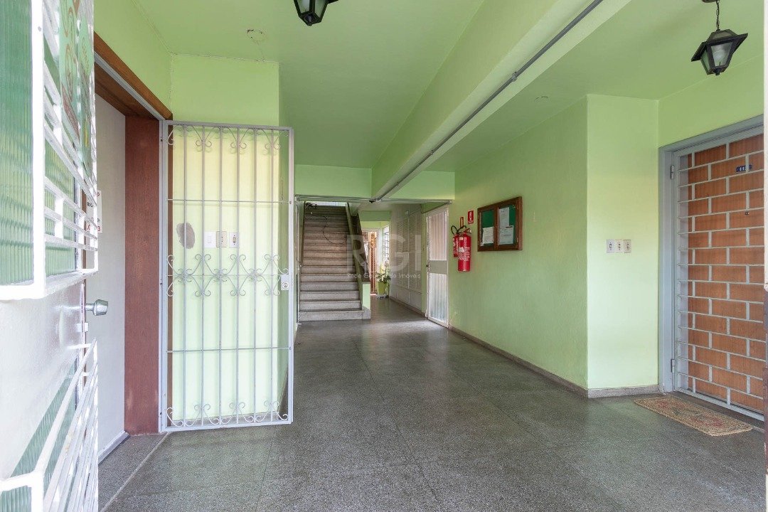 Apartamento à venda com 2 quartos, 61m² - Foto 17