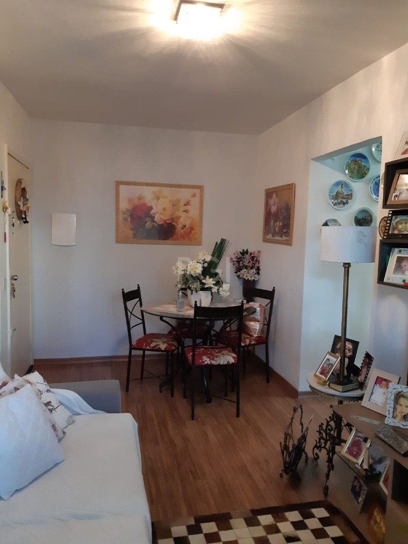 Apartamento à venda com 3 quartos, 65m² - Foto 2