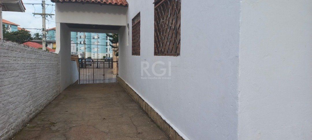 Casa à venda com 3 quartos, 100m² - Foto 6