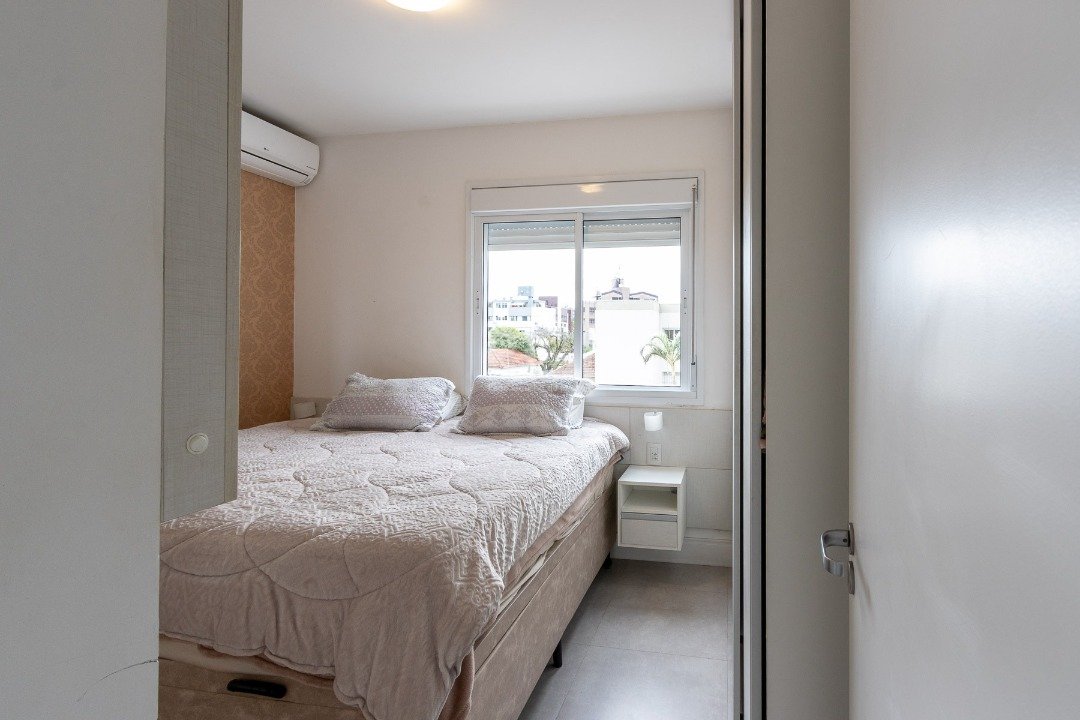 Apartamento à venda com 2 quartos, 64m² - Foto 8