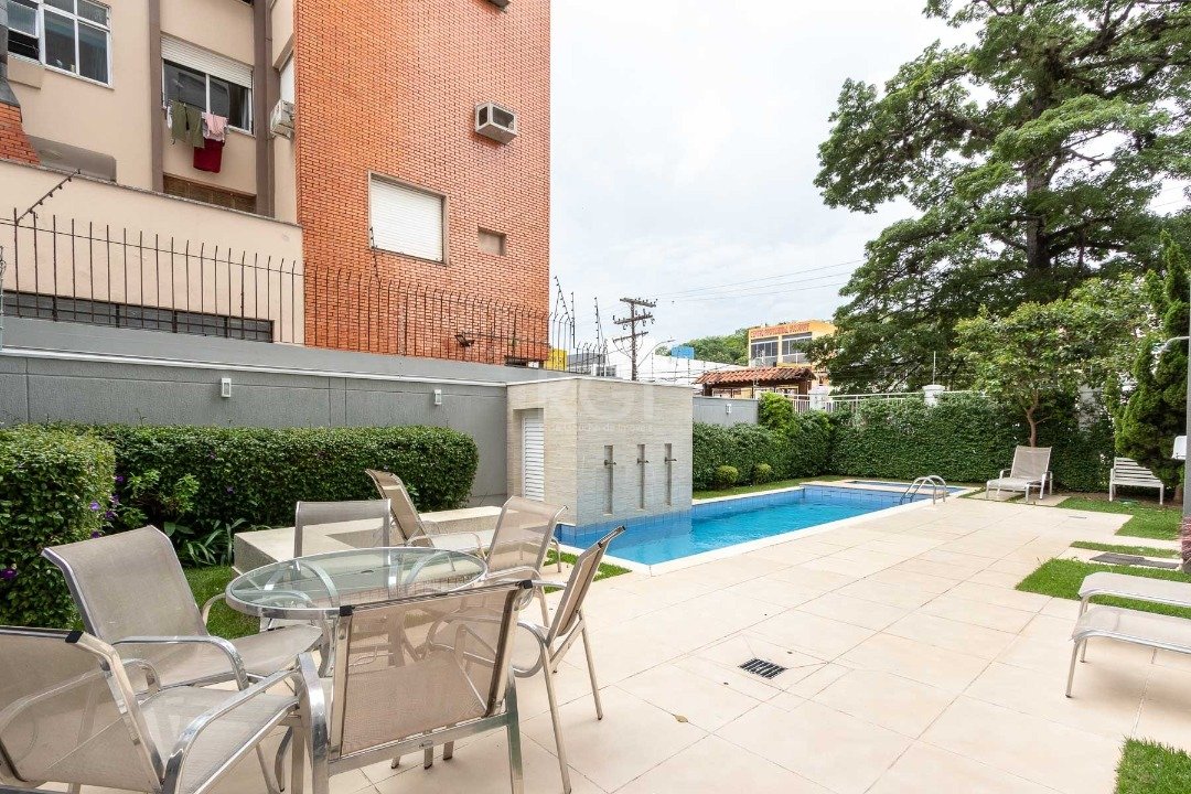 Apartamento à venda com 2 quartos, 64m² - Foto 28