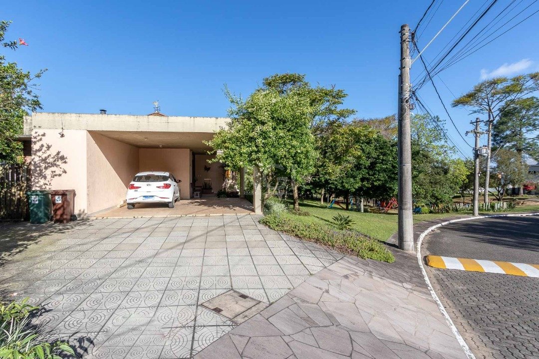 Casa de Condomínio à venda com 3 quartos, 358m² - Foto 41