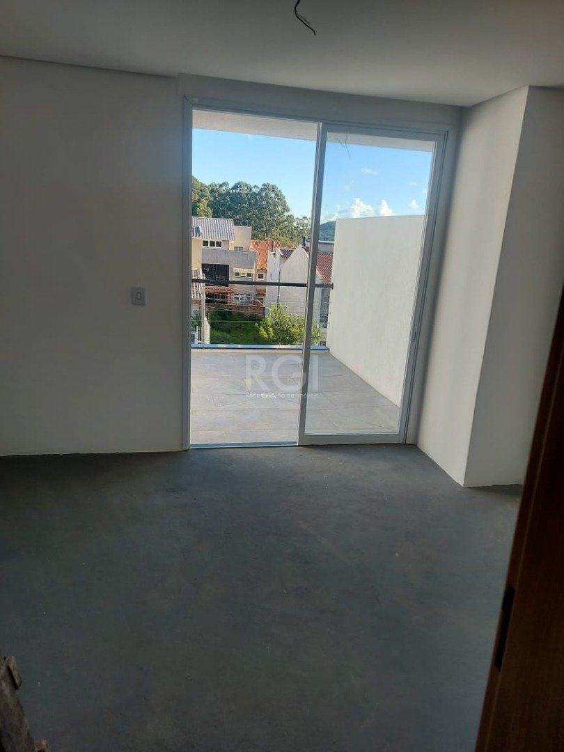 Casa à venda com 3 quartos, 162m² - Foto 2